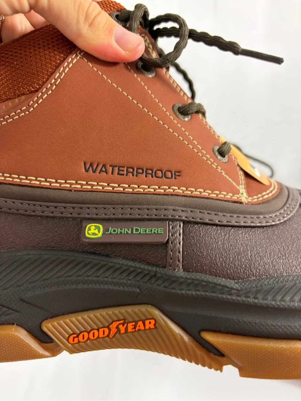Skechers •men’s size
